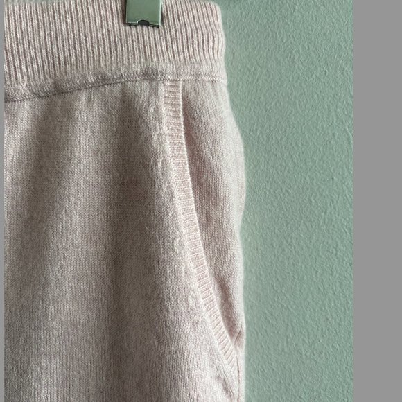 White + Warren 100% cashmere powder pink joggers - Picture 2 of 10